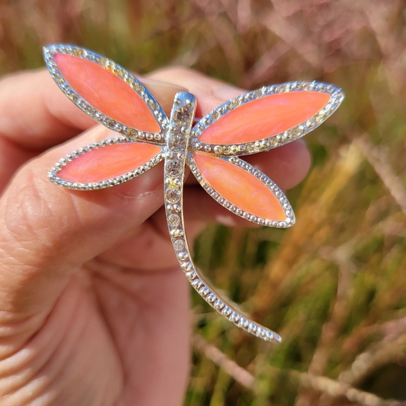 Vintage Avon - NR Dragonfly Pin ~ Brooch ~ 1990s ~ VGUC ~ Pretty Pink - Peach - Picture 8 of 13
